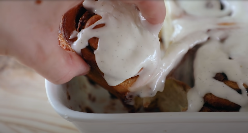 joshua weissman cinnamon rolls