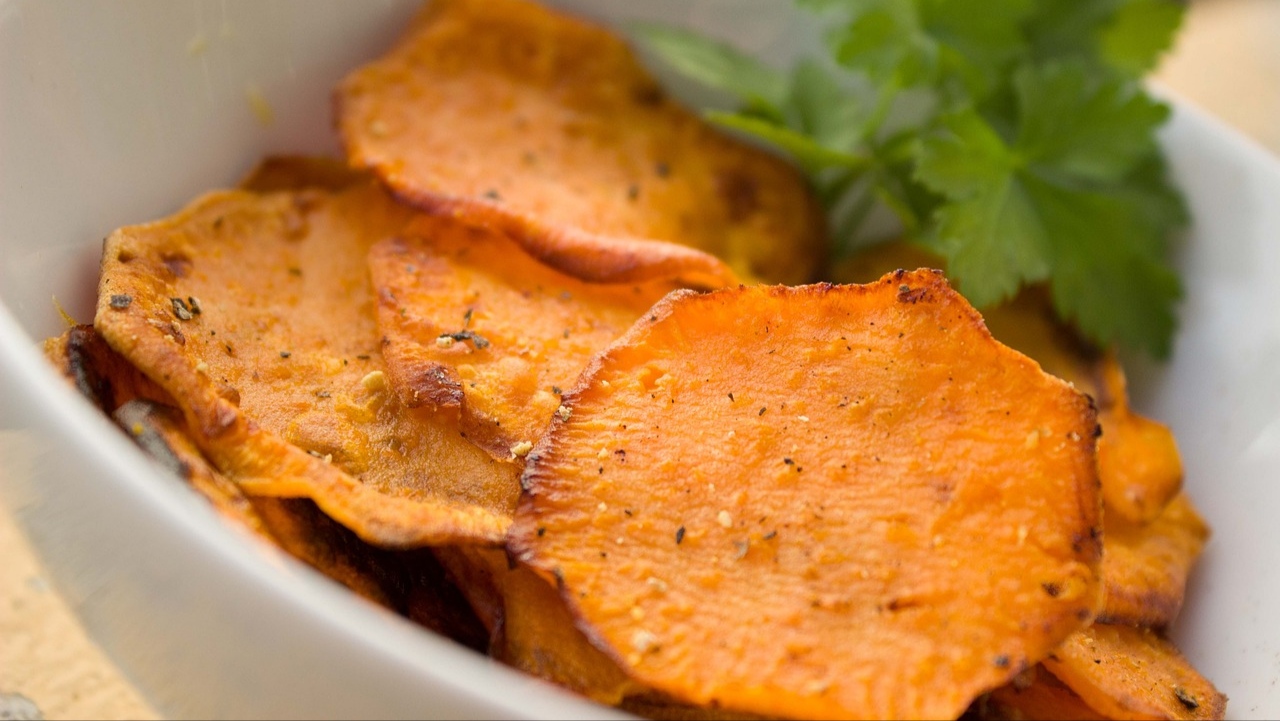 how to cook sweet potatoes in air fryer