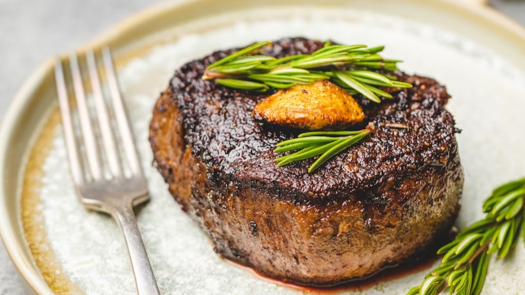 Pan seared filet mignon