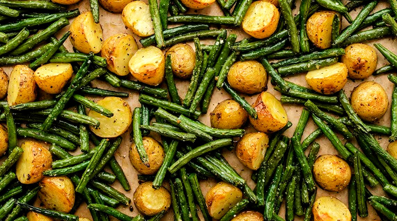 roasted-green-beans-and-potatoes