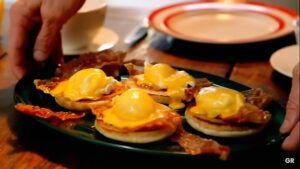 Gordon Ramsay Eggs Benedict