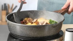 cast aluminum skillet